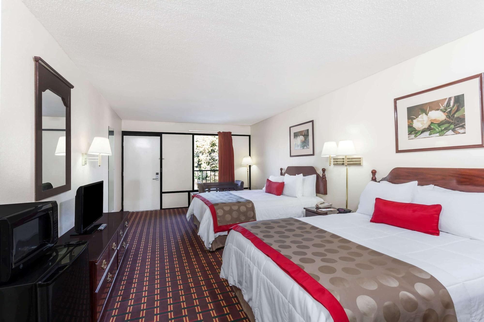 Travelodge By Wyndham Clarksville Extérieur photo