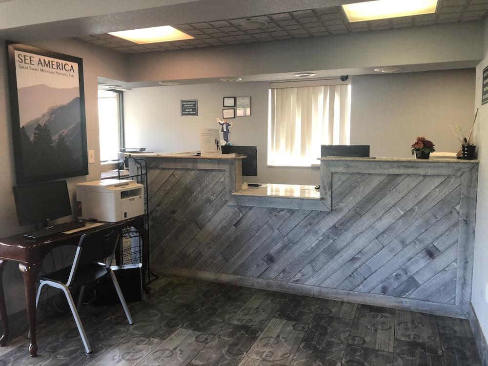 Travelodge By Wyndham Clarksville Extérieur photo