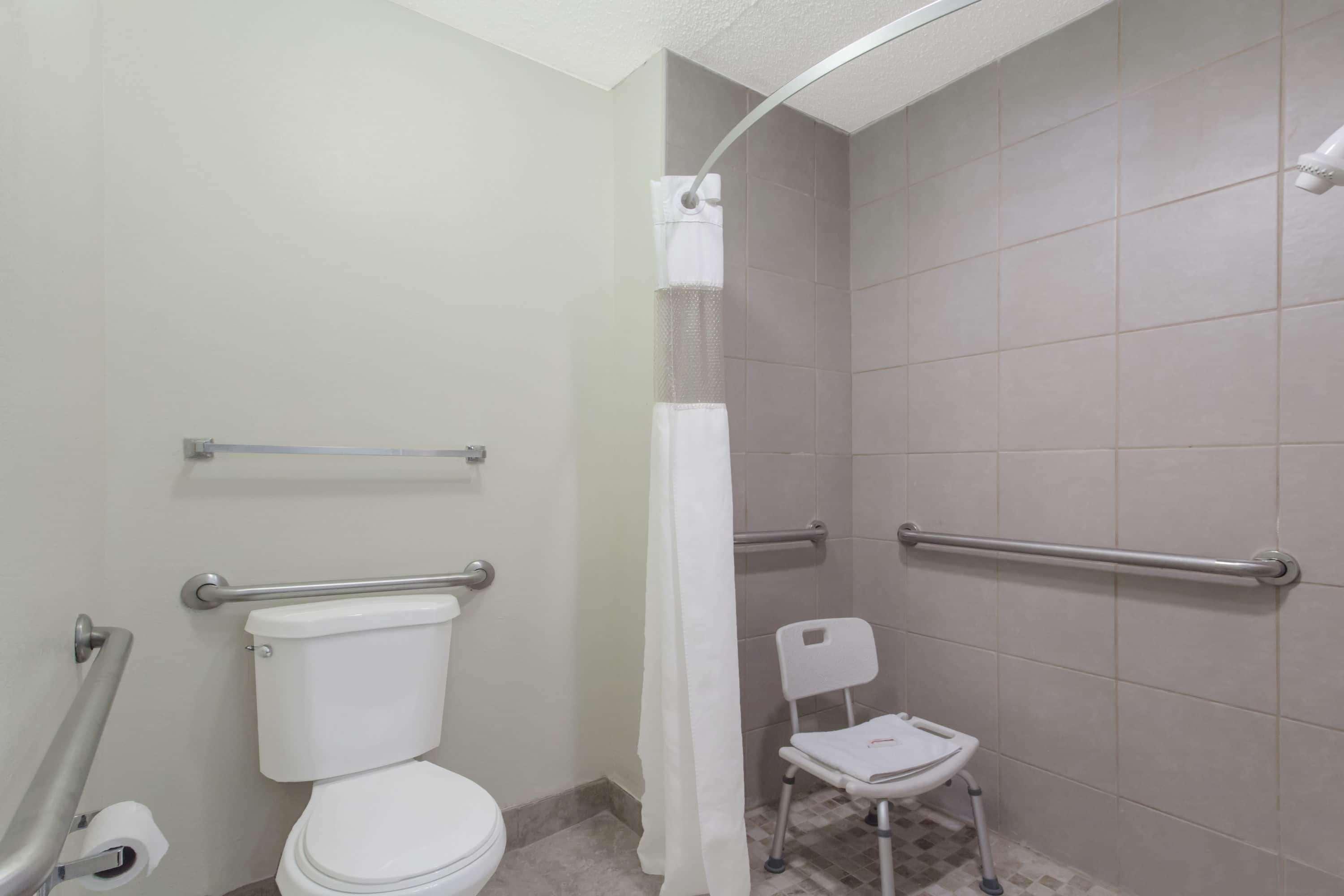 Travelodge By Wyndham Clarksville Extérieur photo