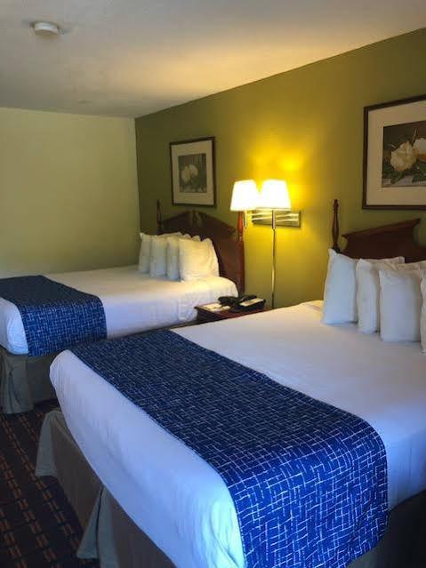 Travelodge By Wyndham Clarksville Extérieur photo